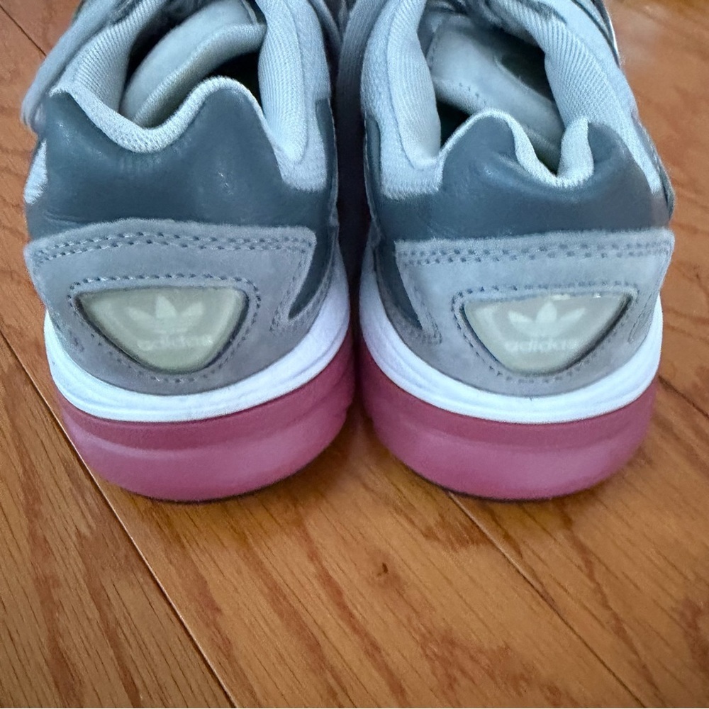 Adidas Originals Falcon Gray Sneakers Women’s Size 7.5 Retro Running Shoe - Picture 2 of 11